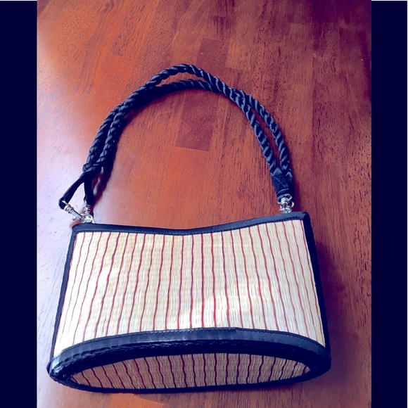 BASKET of CAMBODIAN (NWOT) - Picture 4 of 8